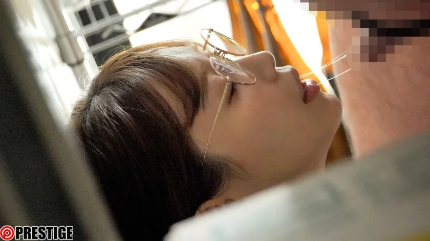 中年男のねっちょりセックスに溺れる文系女子。粘着性高湿度サイレントセックス 釈アリス【限定特典映像10分付き】