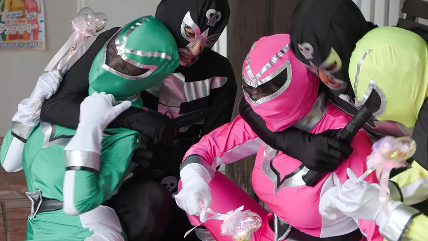 戦隊ヒーローショー中の女を時間停止して●●交尾 自由自在にラブドール化 ヒーローショー編