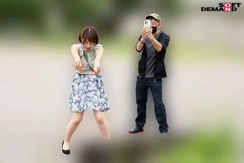 時間を止められる女は実在した！ 真面目すぎる地味OLはくっさいチ×ポが大好きだった！特殊性癖ザーメン搾取後、おしっこマーキング！編 宍戸里帆