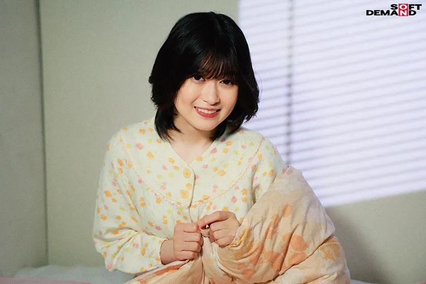 【枕営業強要レイプ】伝説の昭和アイドル おじさんボイトレ講師による喉奥拡張イラマ映像が流出。 門倉すず