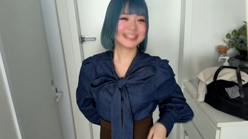 壊れるまで責め続けられ、あっという間にアヘ顔披露！w 絶頂快楽をぶち込まれたド変態スレンダー・るるちゃ。の限界突破中出し