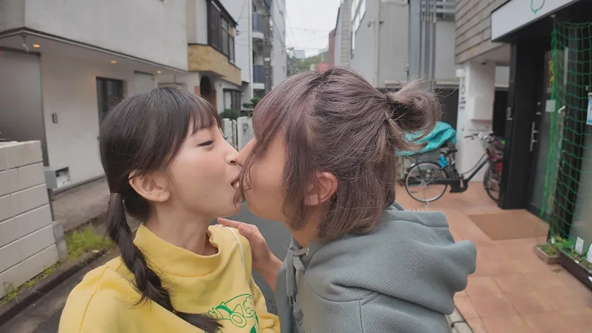 ハメ撮りレズH ボンビーガールな大学生！「アタシと…ちょっとエッチな配信してみない？」生活費と親友のココロを手に入れる方法 冬愛ことね 北城希