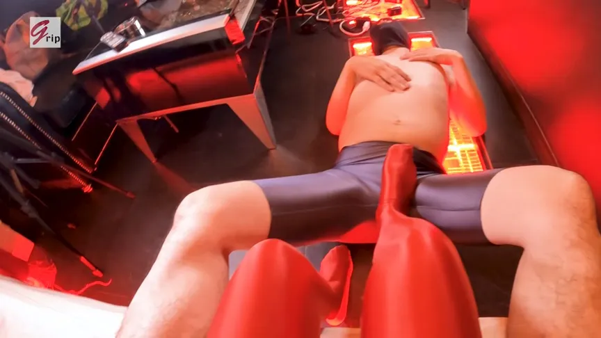 コミュ障こじらせ処女のどこで練習したのかわからない足指コキ＆激震電気アンマ