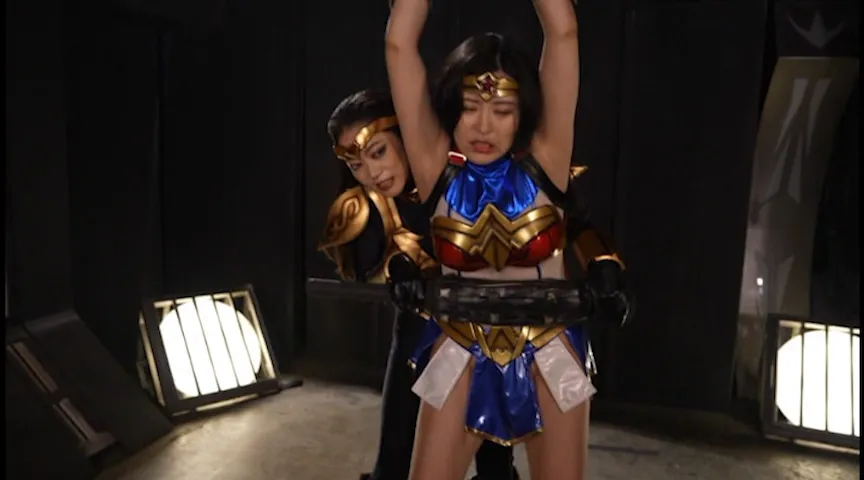 HEROINEアクションピンチ グラマラスレディ