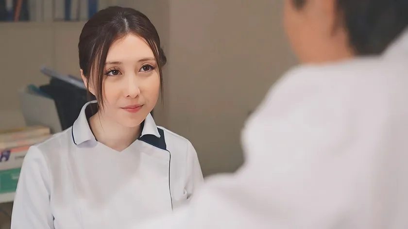 熟女看護師院内不倫～看護師長の秘密～ 真宮さん