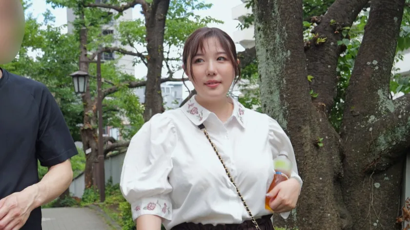 バスト100cmの爆乳女子を騙してウソのエステ体験!ヌルテカになったロケットおっぱいを揉みまくり中出しSEX!!