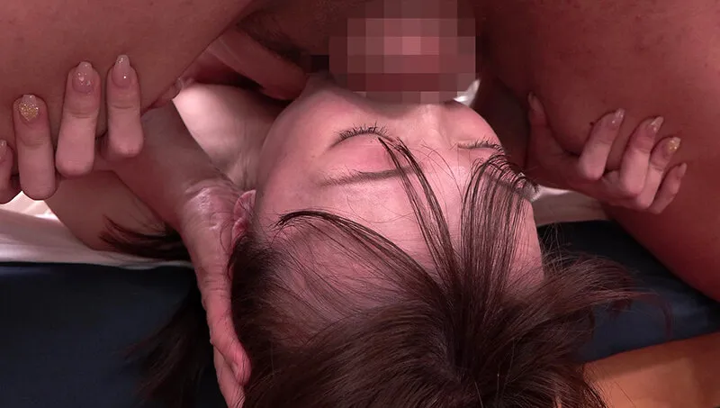 精液ごっくん清掃員。断れない性格の私は、仕事場で何人ものチンポをしゃぶらされ、精液を飲まされています…。 白石もも