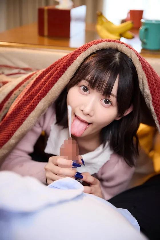 「突然しゃぶってくる即尺娘の射精に導く亀頭ベロベロフェラ」