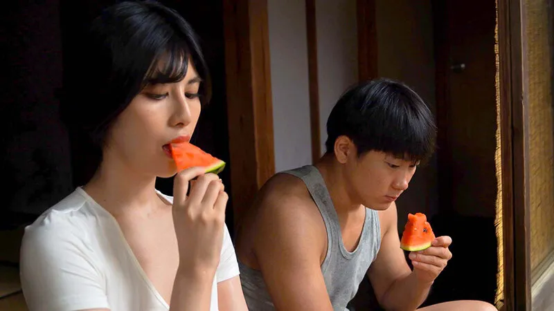 夏の日のNTR 十年ぶりに地元に帰って人妻になった元カノと再会 汗ダクで愛し合った思い出…。 九十九メイ