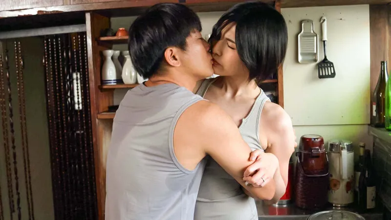 未亡人になった…すれちがいの幼馴染と8年ぶりの再会 九十九メイ