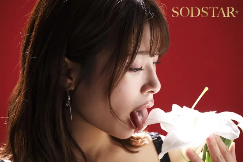 くちびるで理性を壊す、セックスより深いキス。汗だくで交わす密着絶頂性交 小笠原菜乃