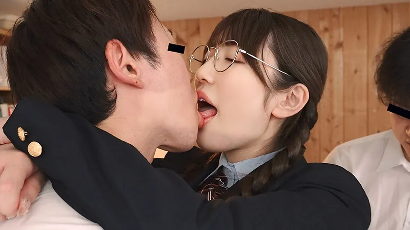 マワされ願望！脱いだら凄いクラスの地味な人見知りは乱交にどハマり！笑顔で全員にハメ倒される変態娘 浦上ひのり