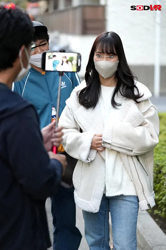 【真白みのり】【VR】素人ナンパAV体験VR 【顔出し素人娘（うぶっこ）の柔らか生おっぱいをDEEP（ディープ）乳もみ】 みのり（20） 女子大生 ※声出し推奨！このVRは画面に出てくるテロップを読み上げることで素人娘をSEXまで口説き落とすことを楽しめる作品です