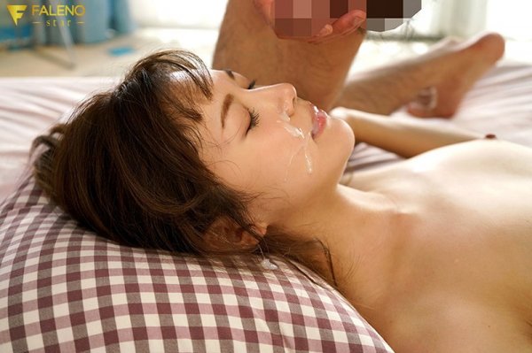 舐められ続けてイカされる全身リップ性感開発顔射3本番 夏木りん