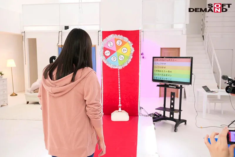 コンプラスルーの怒涛のガチエロバラエティ！ 『本日の撮影。全て回転ダーツで決めてもらいます！』 問答無用、一本のダーツで撮影内容がガチ決定！ 挑戦者＃2中島あつこ