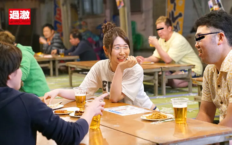 【市川愛茉 紺野みいな 南条いちか 百瀬あすか】海の家ビアガーデン痴漢2 野外アクメ中出しSP