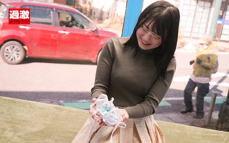 【菜月ひかる】【Dカップひかるちゃん】潮吹きマジックミラー号 ド素人女子大生が過激ビキニで初めての潮吹き連続イキ！オイルマッサージで勝手に指を入れられ感じた押しに弱いオマ◎コはハメ潮も吹いちゃう？