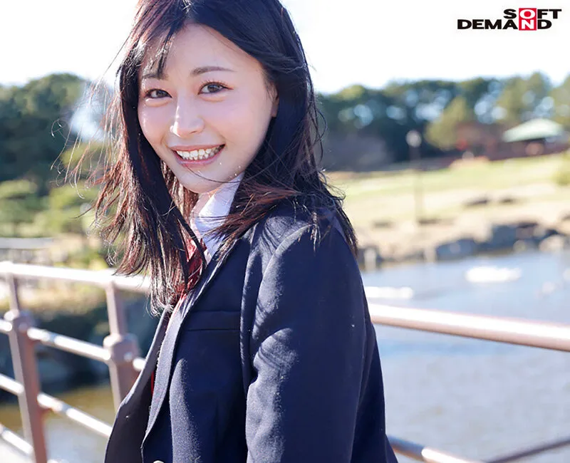 【JK】「私の素顔はエッチで刺激的だよ」大人の男性と唾液たっぷり交換しながら顔を赤らめるJ系のハメ撮りデート！ 響乃うた