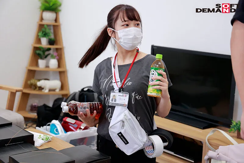 【野々宮みさと】新卒で一番の努力家 みんなの妹的存在！ 宣伝部入社1年目小野寺舞 （21）AV出演！