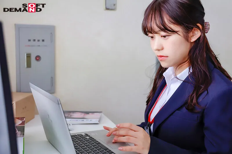 【野々宮みさと】宣伝部 入社2年目小野寺舞 SOD女子社員・お悩み相談室！小野寺ちゃんが全力解決！早漏にお悩みのユーザー様の暴発改善のお手伝いをしちゃいます！