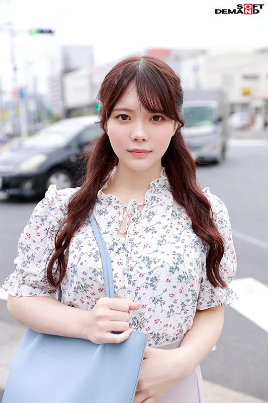 【五十嵐美月 美澄玲衣 他】マジックミラー号 都内有数のお嬢様大学に通う高学歴女子大生に 100の淫語を言わせたら、純白のパンツに染みをつくってしまうのか検証！！ …結果、自らち○ぽを求めてしまうほどに発情、前戯不要な濡れ濡れま○こに生挿入！？