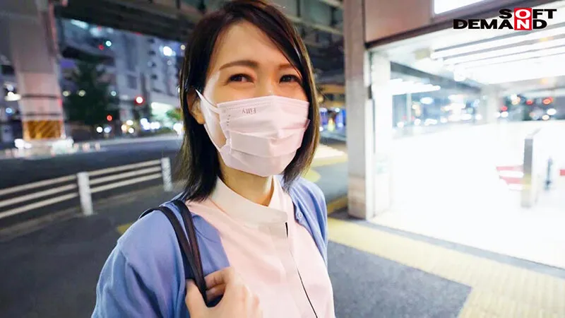 区役所勤務7年目 真面目一筋の奥さんは実はレーベル史上最高のドM体質 望月瞳 33歳 第2章 夫に仕事だと嘘をつきSMラブホで密会調教 手足を拘束されイカされまくって恍惚の笑み！