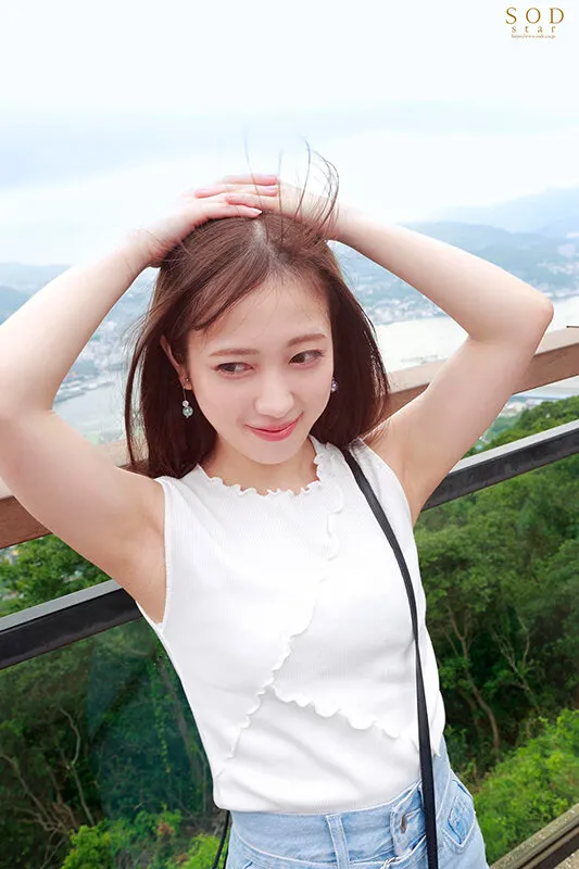 アーティスト兼AV女優 小湊よつ葉‘旅の途中’のドキュメント。カラダの変化、今したい、あの頃したかったセックス‘もっと非日常的な事を…’妄想実現 念願のカーセックス、野外4P、地元デートハメ撮り【圧倒的4K映像でヌク！】