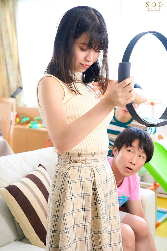 【おねショタ】母性溢れる義理の姉Gカップおっぱいで精通するマセガキ絶倫弟二人。 浜辺栞帆