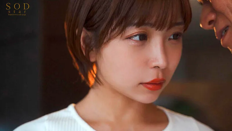 「僕は、妻がレ×プされている所が見たい。」旦那が仕込んだ絶倫マッサージ師に強制的にイカされ犯される姿を盗撮された美人妻。 紗倉まな