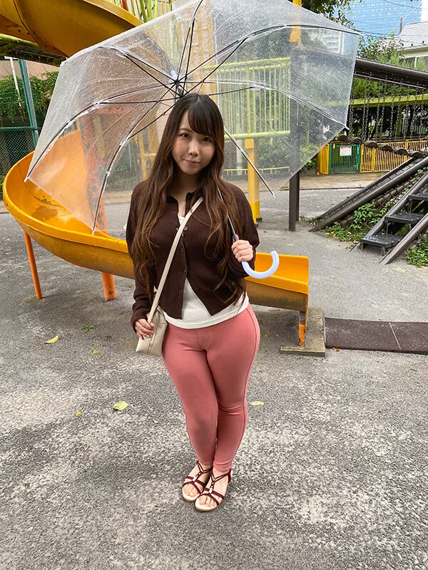 【玉木くるみ】ボディペ露出 肉感むちむち Gカップおま○こちゃんと街中丸出しデート