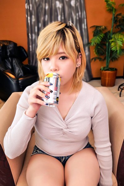 【VR】＃P活 東京パパ活娘002 ムチムチ巨乳ビッチギャルのデカ尻でチンポ空になるまで痴女られたい 夏芽 真木夏芽