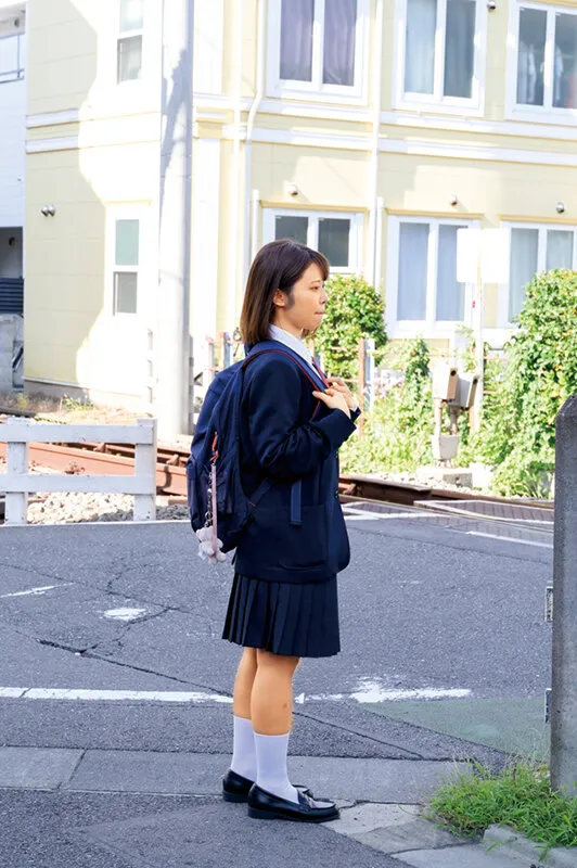 【小泉ふう 白夜みくる 星野みかん】【JK】【流出】女子○生を無差別に犯す 卑劣おじさんの猥褻記録映像