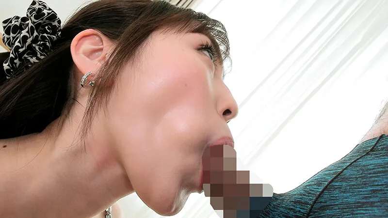 【辻さくら 大原あむ 他】竿を喉奥に咥え込みながら顔動かさずに舌で亀頭かき混ぜ続けるフェラチオ2