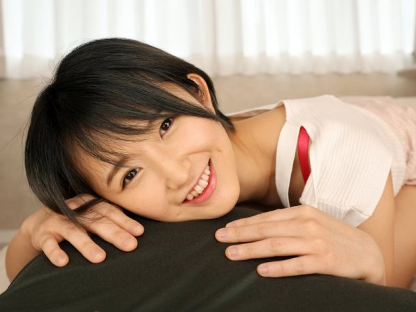 【VR】最愛の彼女と何度も繰り返すキスと超接近する勃起乳首＆ベスポジでヒクヒク動くアナルと生ハメ対面座位とめちゃ至近距離から何度もツバ飲まされる超・覆いかぶさられ杭打ちピストン騎乗位と膣奥突きまくりバックと超超超・覆いかぶさり正常位【生中出し】 深田結梨