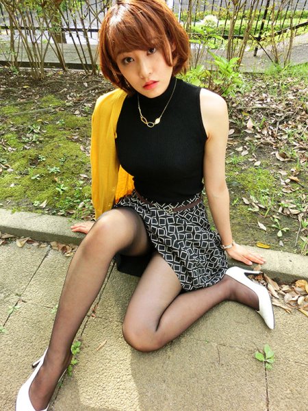 【三岳ゆうな】巨乳の水泳講師妻 西仮屋千沙