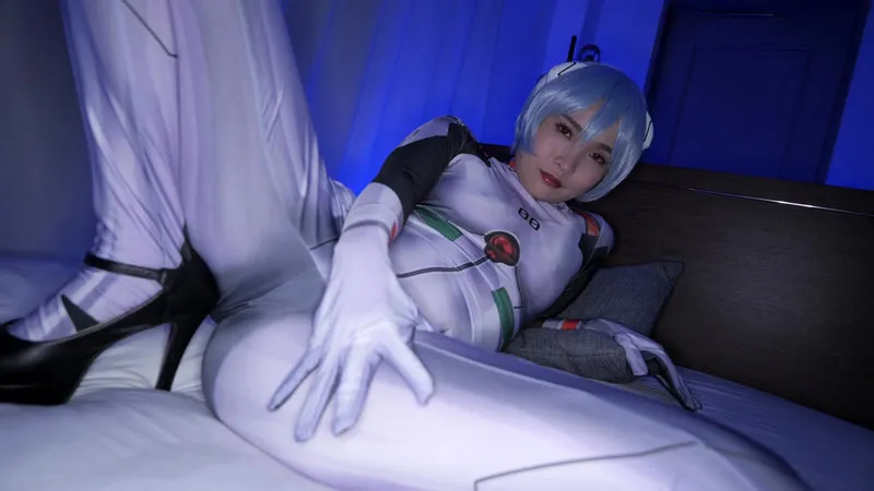 【綾波レイ】【4K】4K Revolution コスかわいいが…止まらない。 枢木あおい Vol.4