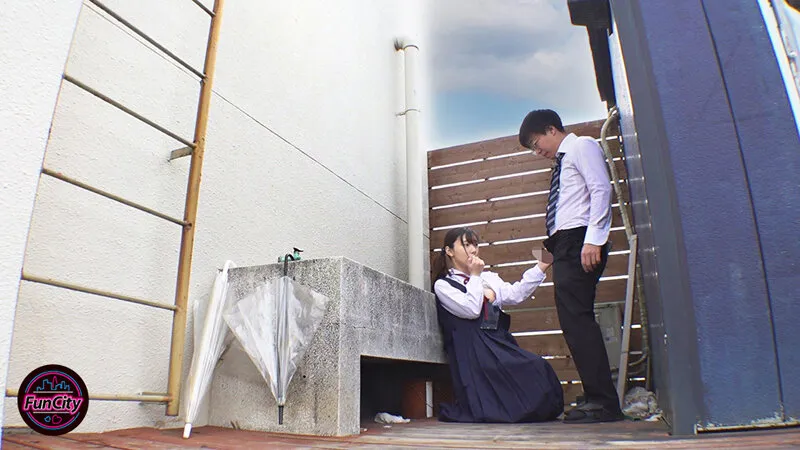 【JK】制服J●の大きなお尻に我慢できず 放課後の校内でワイセツ三昧。デカチン快楽に抗えなくなった教え子に中出しリピート さつき芽衣