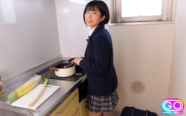 【VR】HQ 劇的超高画質 家出美少女を見つけたw 6【番外編】何でここになつが！？家出した幼馴染と過ごす束の間のハッピーライフ 佐野なつ