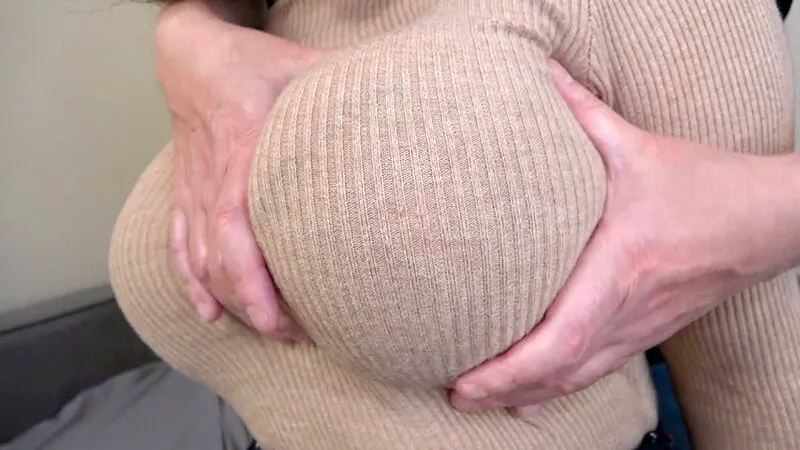 【桜和ことこ】爆乳の現役公務員 勤務中、仕事場（市役所）のトイレでオナニーしてしまう激烈むっつりI-cupさん