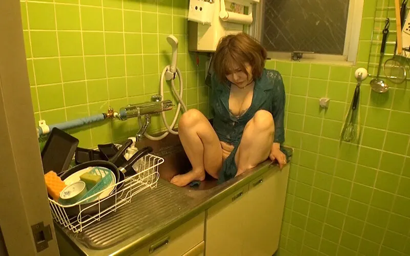 絵に描いた「いい女」そんな人妻デリ嬢を呼んだらさらに僕を暴走暴発させるエンジェル＆聖母マリア的35歳の女盛りの奥さんだった 峰田ななみ