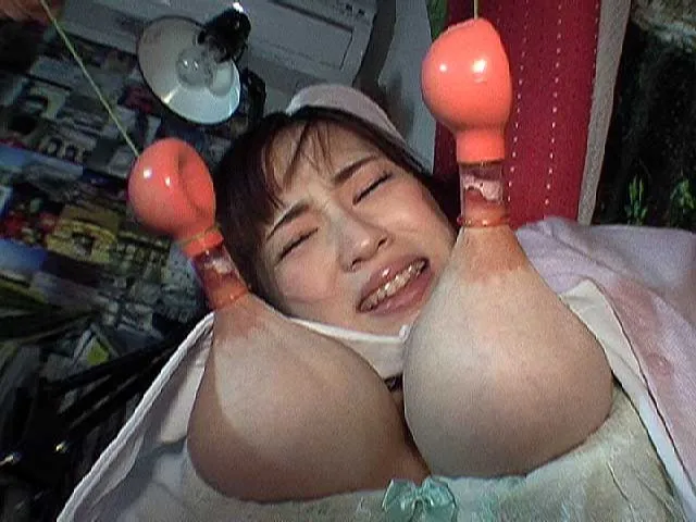 【永倉由梨】鬼乳首の看護師責め 神山明日香