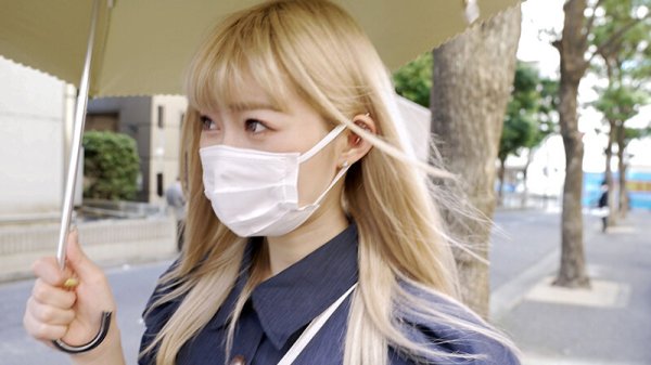 【一ノ瀬恋】【素人女子大生】金髪大天使2年生 RENちゃん 韓国アイドル大好き美少女20才 真っ白な肌にピンクの美乳が神！乳首舐めながら膣奥突かれて痙攣アクメ☆