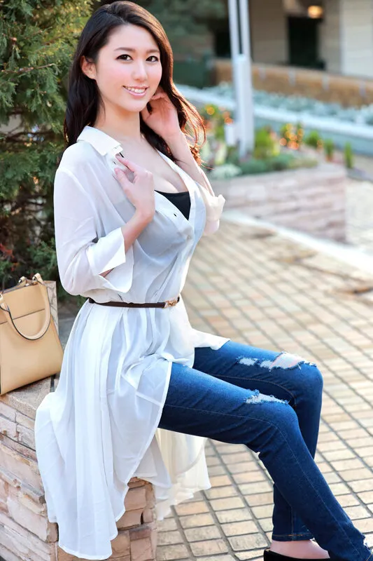 【瀬名ひかり】【ドンフ●ン妻の再来！？】Hカップ極上クビレセレブリティ若妻 媚薬オイルで感度100倍脳イキアクメ。イケメンDDセフレの鬼チ●ポでポルチオ連打意識吹っ飛ぶ孕ませファッキン