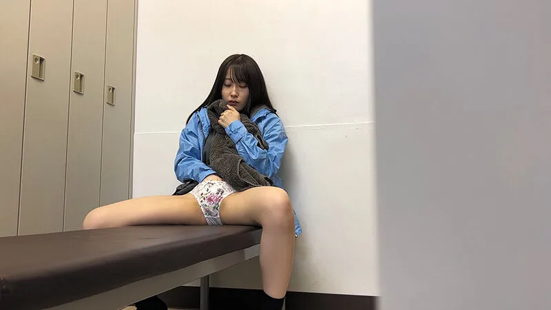 【天然美月 久留木玲 永野楓果】【個人撮影】学生3名 校内盗撮 トイレオナニー含む学校生活30日分→睡眠姦【JK盗撮・中出し昏睡レイプ動画流出】