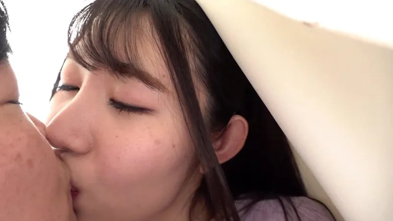 この指でベロチュウしながらシゴいてあげる 杉咲しずか