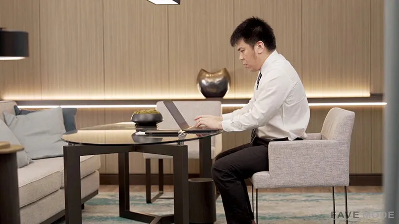 【中出し】出張先ホテルで打ち上げ晩酌仕事中はスパルタなのに酔うとやたら甘えて密着してくる爆乳誘惑オンナ上司 M cup 吉根ゆりあ