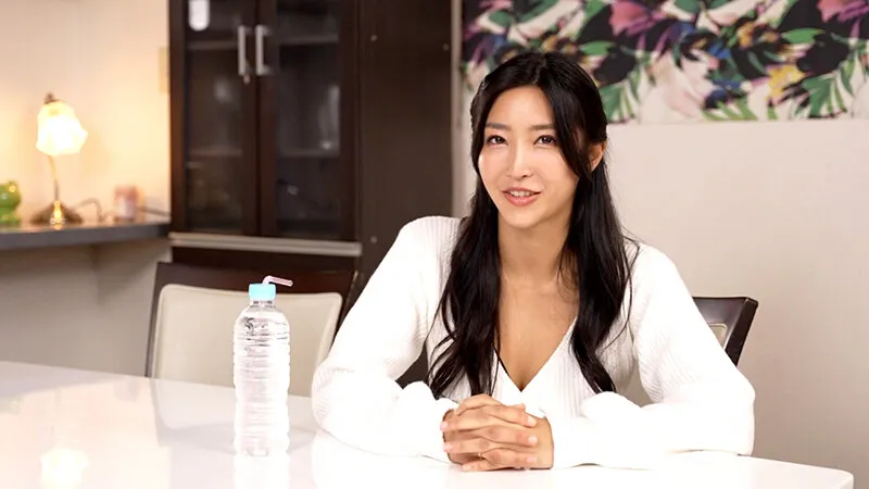 口唇ま○こ、卑猥な舌でしゃぶり尽くす7神フェラ 水川スミレ