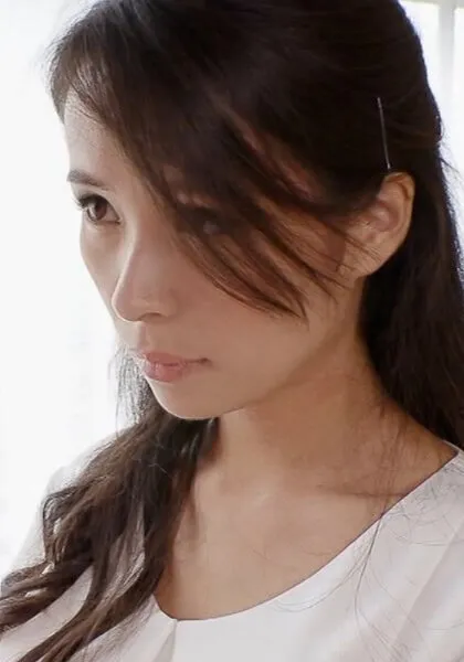 【100円】お母さんが好き！突然出た言葉に男を感じてしまった母！息子の思いを愛と膣で受け入れる。母子の背徳行為はエスカレートし欲望と快楽の中出し交尾に溺れていく