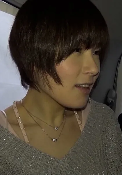 【100円】話をするだけで謝礼が出ると聞いていたのに…いきなり乳輪を見る会に！旦那に剃られて伸びかけのパイパンマ○コが恥ずかしい奥さんは電マで責められFカップ乳を揺らしてお漏らし！！！