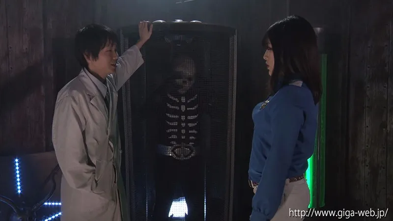 解雇ヒーロー ヒロイン復讐 バドブルー 春原未来